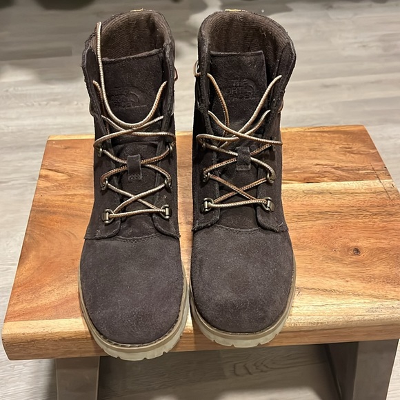 The North Face brown boots - Picture 3 of 11